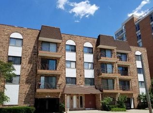 603 S River Rd APT 1B, Des Plaines, IL 60016
