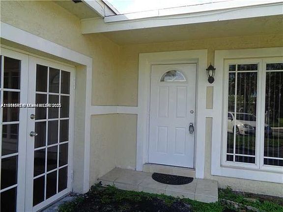 5th image of 11511 NW 33rd St