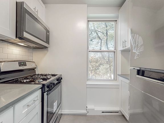 4th image of 84-70 129th St APT 4S