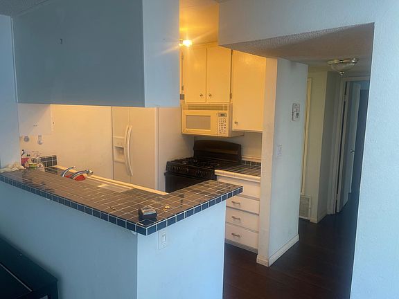 5th image of 5700 Etiwanda Ave Unit 233