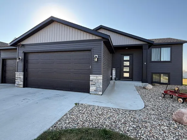 1205 6th Ave SE, Kasson, MN 55944