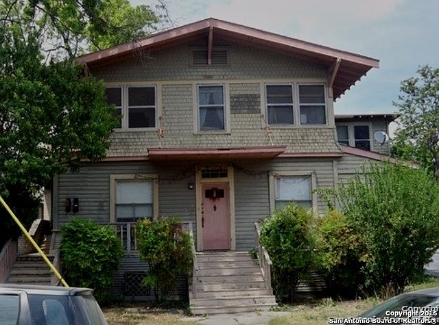 1st image of 149 E Woodlawn Ave