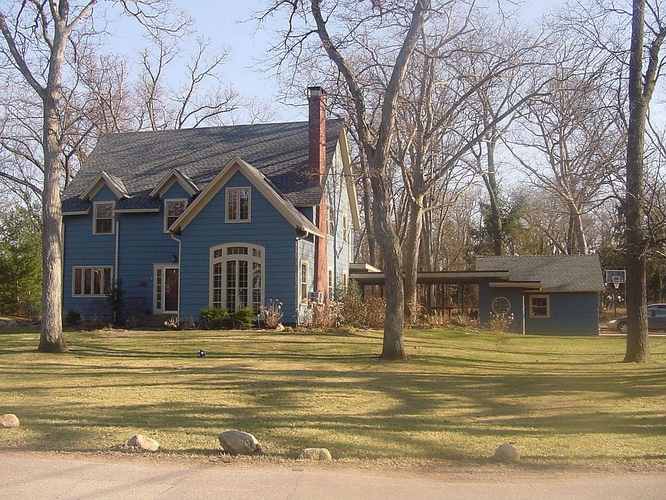 One of the town's first homes, on 1/2 acre in the heart of Long Beach.