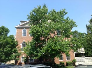 2160 Wolftrap Ct, Vienna, VA 22182