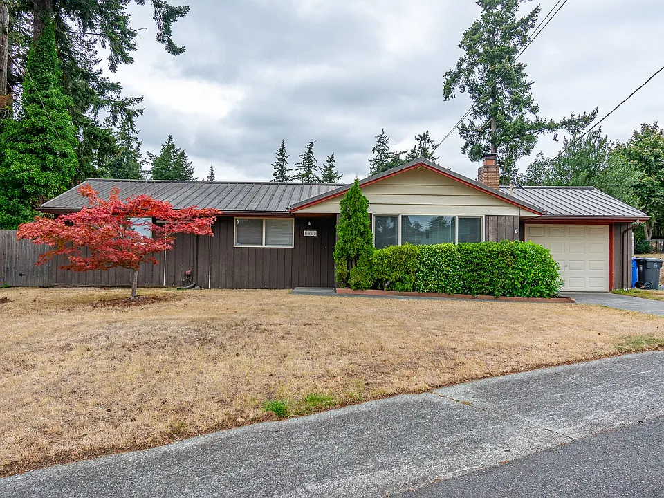 1468 NE 10th Ave