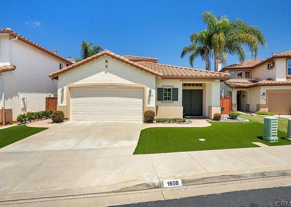 1st image of 1608 Sapphire Dr