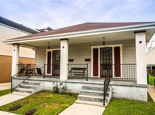 622 3rd St, Gretna, LA 70053