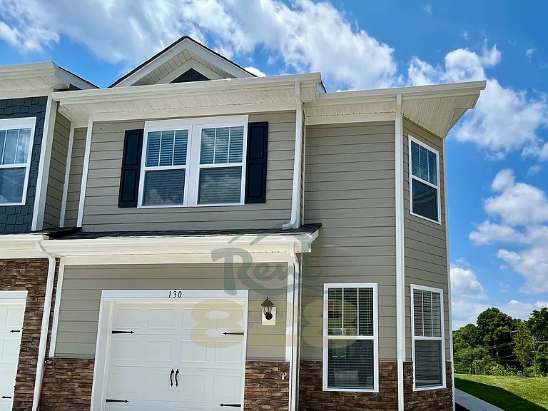 130 Creekview Rd — Photo 1