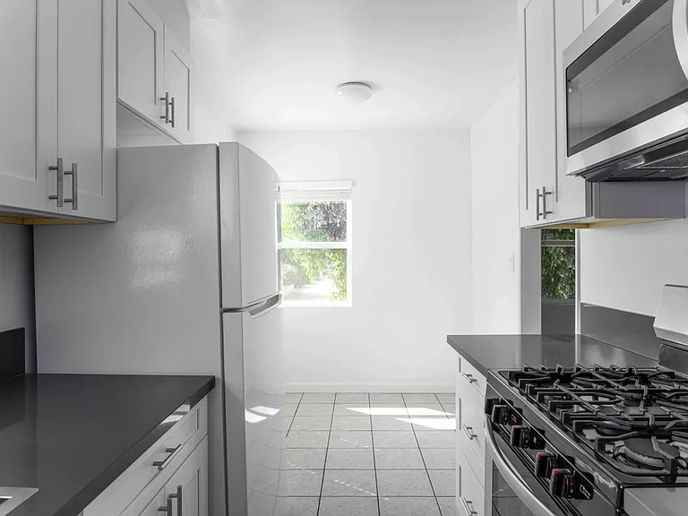 2900 Exposition Blvd #B — Photo 10