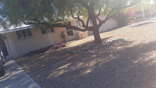 2nd image of 1149 S Carnegie Dr