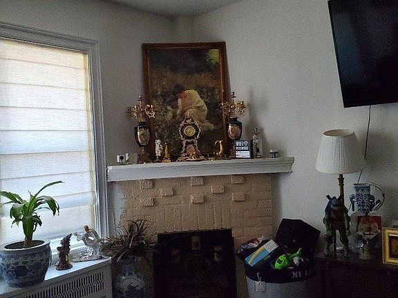 5th image of 25-04 83rd St