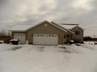 975 70th Ave, Roberts, WI 54023