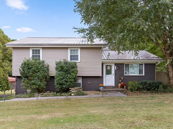 5120 Lake Circle Dr NE, Cleveland, TN 37312