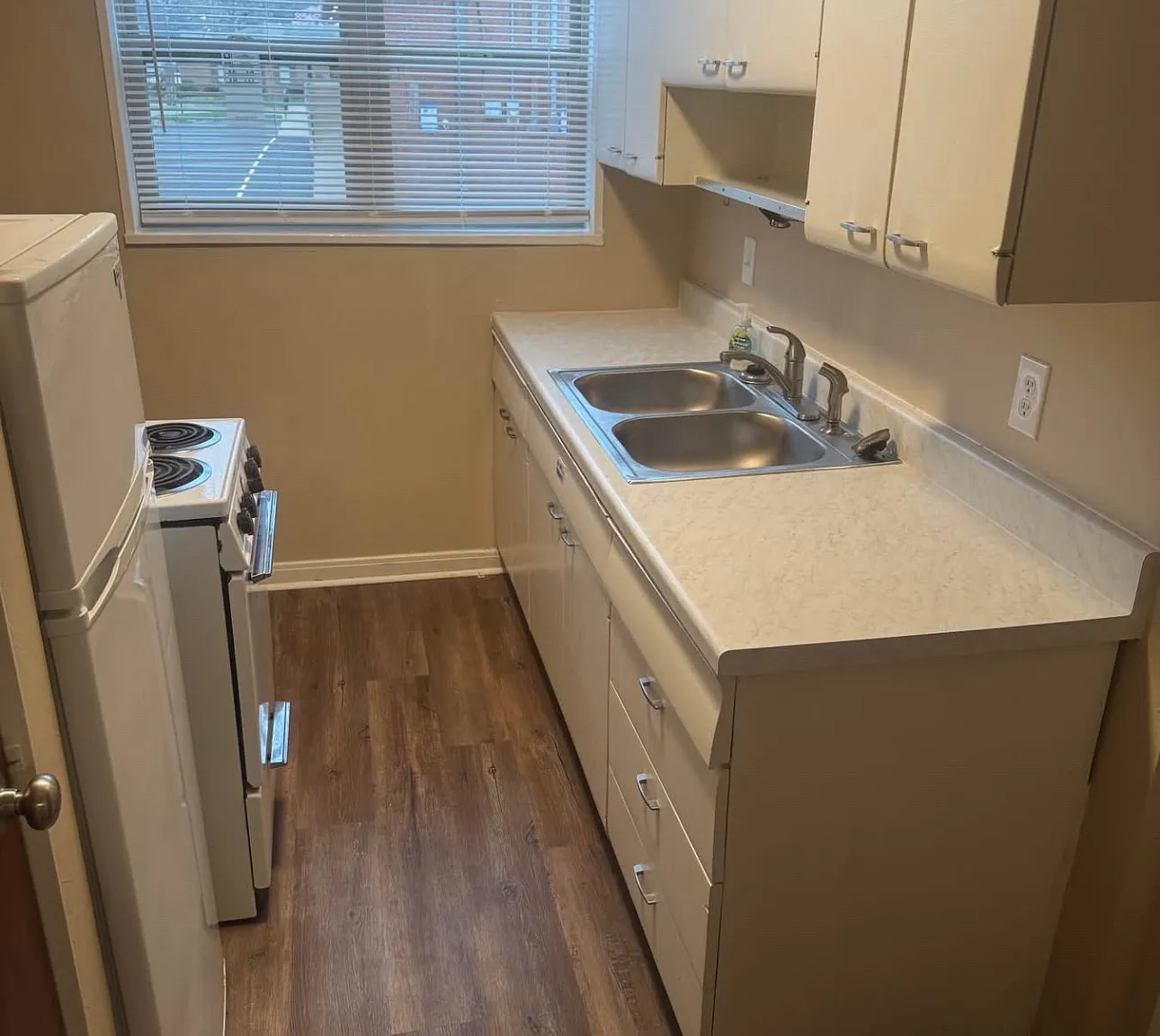 Studio, 500 sqft, $700 — Photo 4