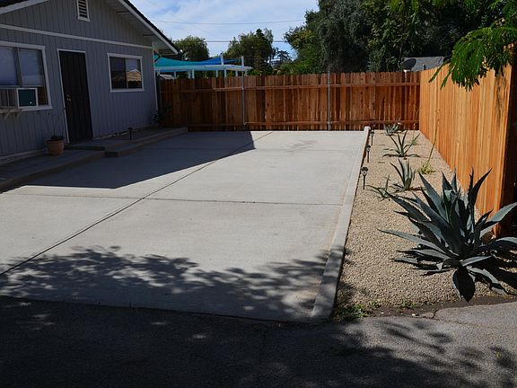 New maintenance-free landscape