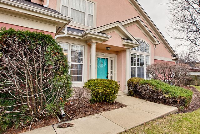 1st image of 3002 Lexington Ln #8R41