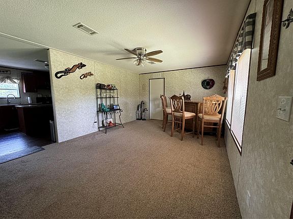 2nd image of 530 Hunting Club Avenue