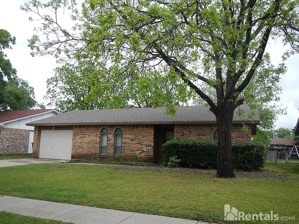 1st image of 4038 Hartford Dr