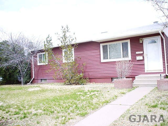 2nd image of 2244 Mesa Ave