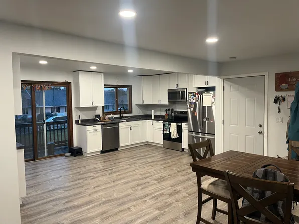 107 11th Ave S, Onalaska, WI 54650