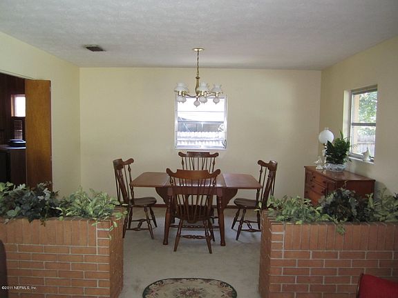 4th image of 7152 Electra Drive S