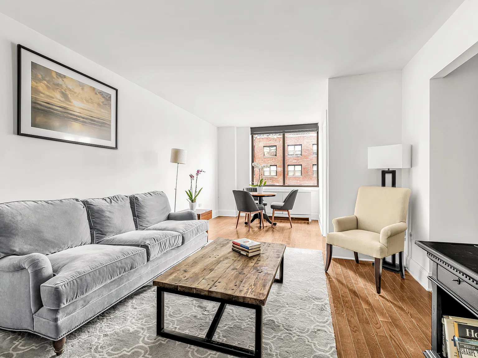 300 East 64th Street — Photo 3