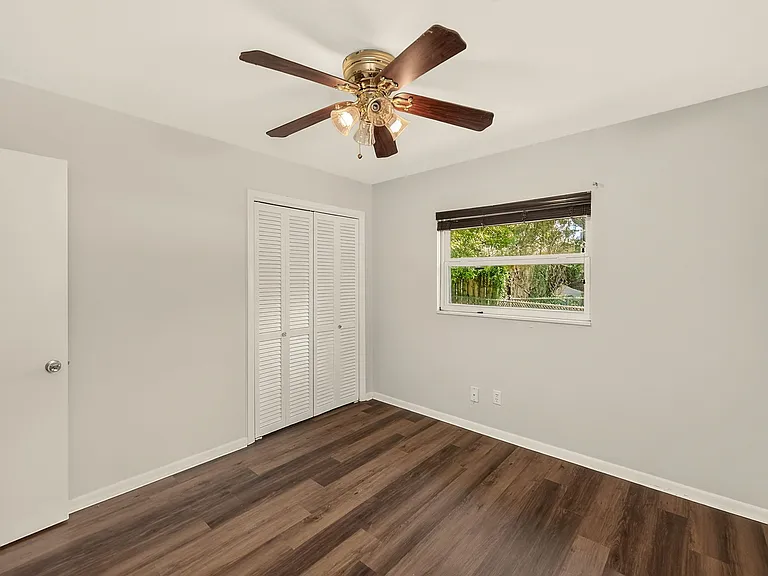 303 Saint Augustine Ave — Photo 32