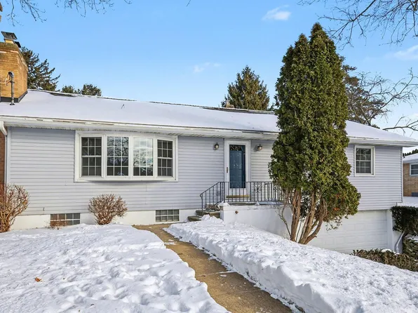 693 Leo Rd, Jackson, MI 49203