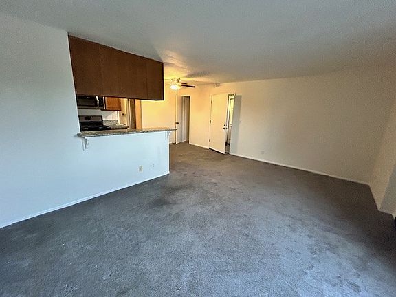 4th image of 3552 S Centinela Ave #202