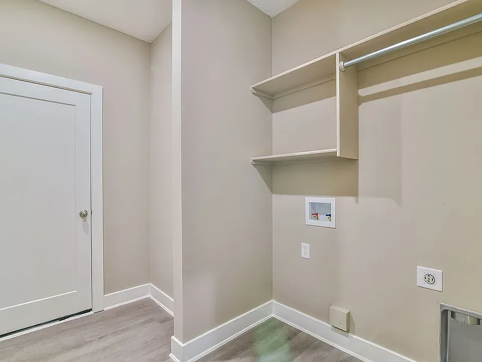 3 bed, 1270 sqft, $1,550 — Photo 3