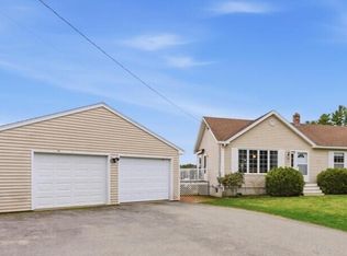 136 Stirling Road, Warren, ME 04864