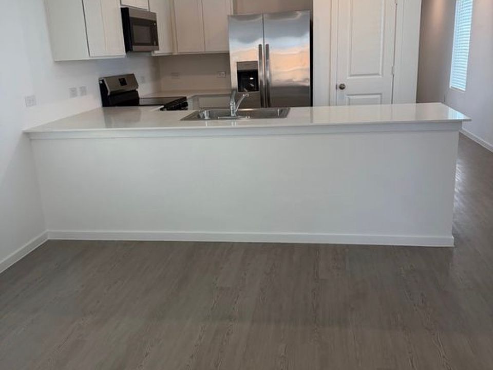 1st image of 728 Wagtail Dr