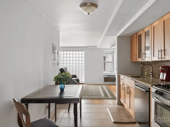 350 East 78th Street image 10 of 21