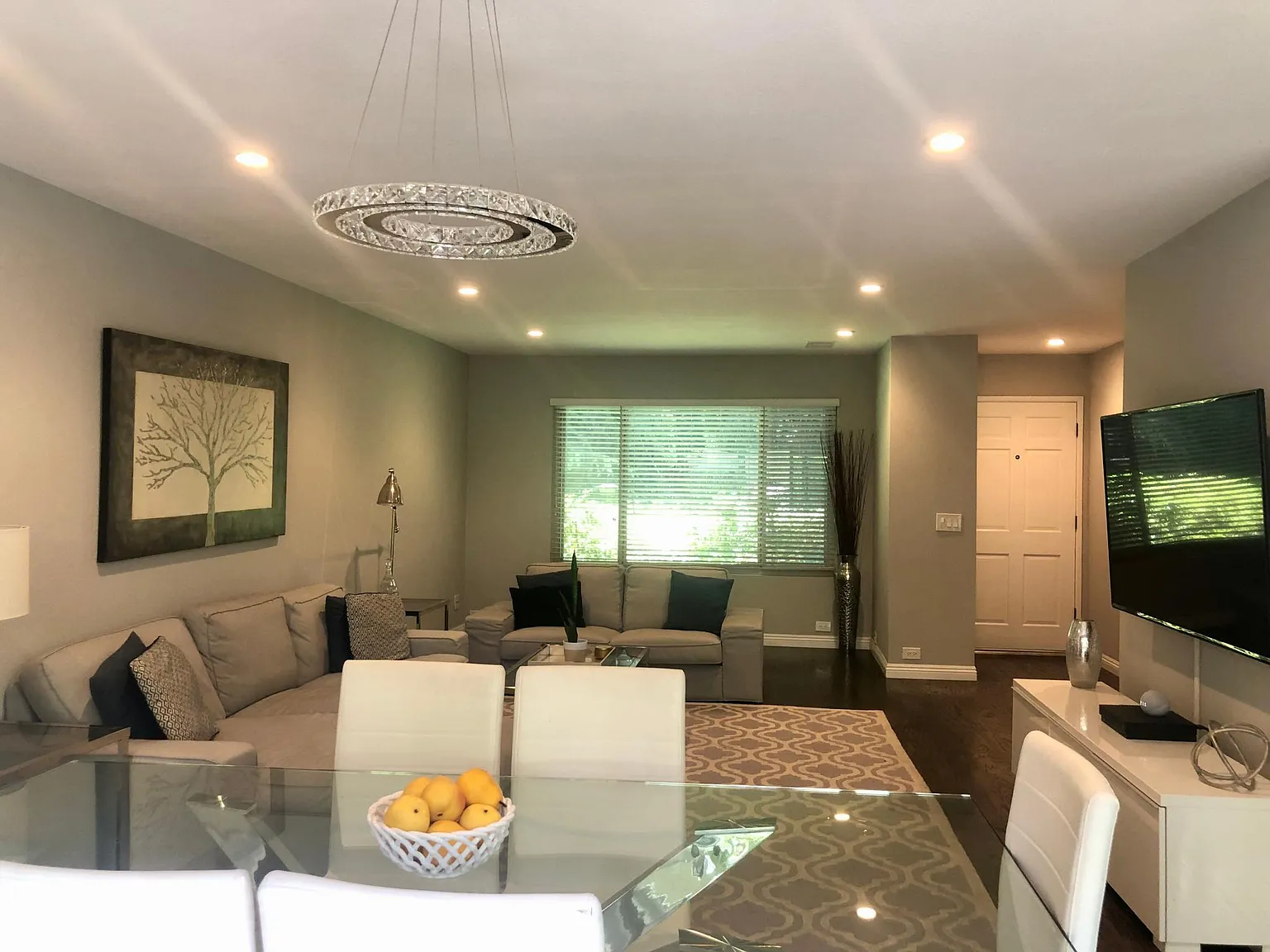 2 bed, 2.5 bath, 1721 sqft, $3,250 — Photo 3
