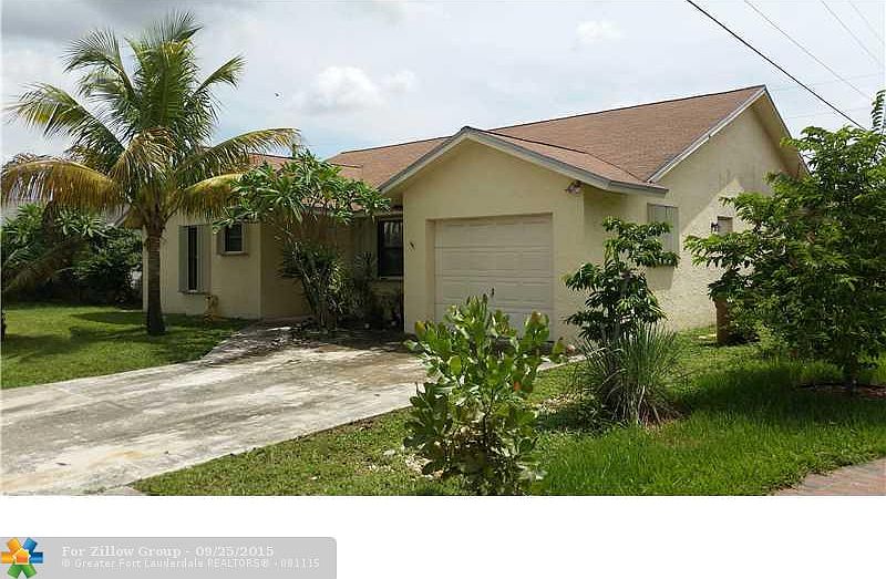 1st image of 324 SW 35th Ave