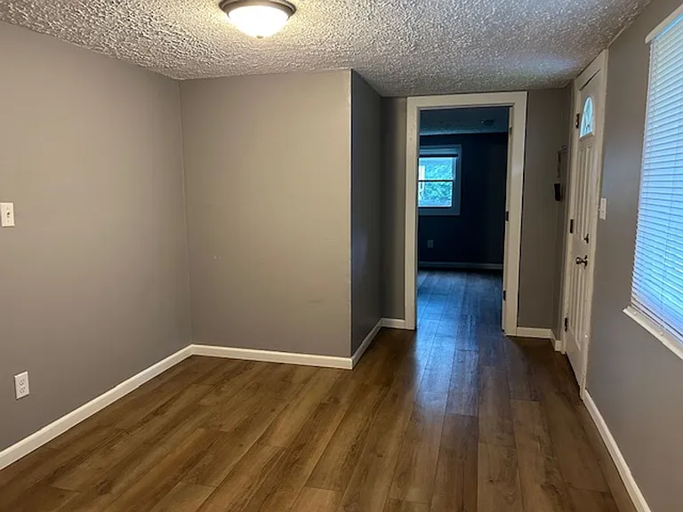 111 N Smithville Rd — Photo 14