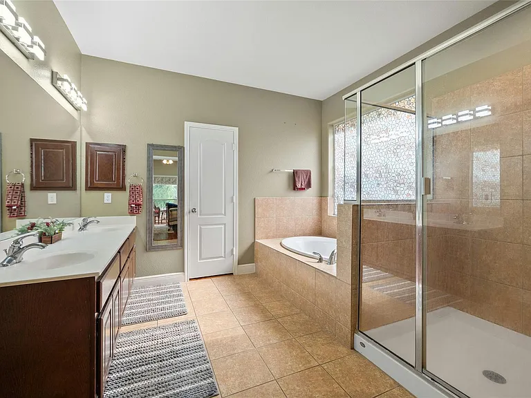 10900 Sky Rock Dr — Photo 10