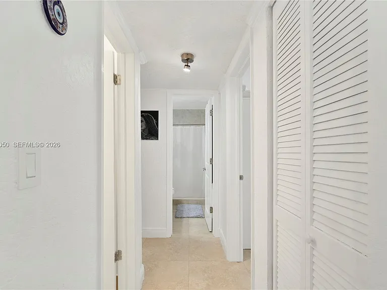 4260 SW 68th Ct — Photo 11
