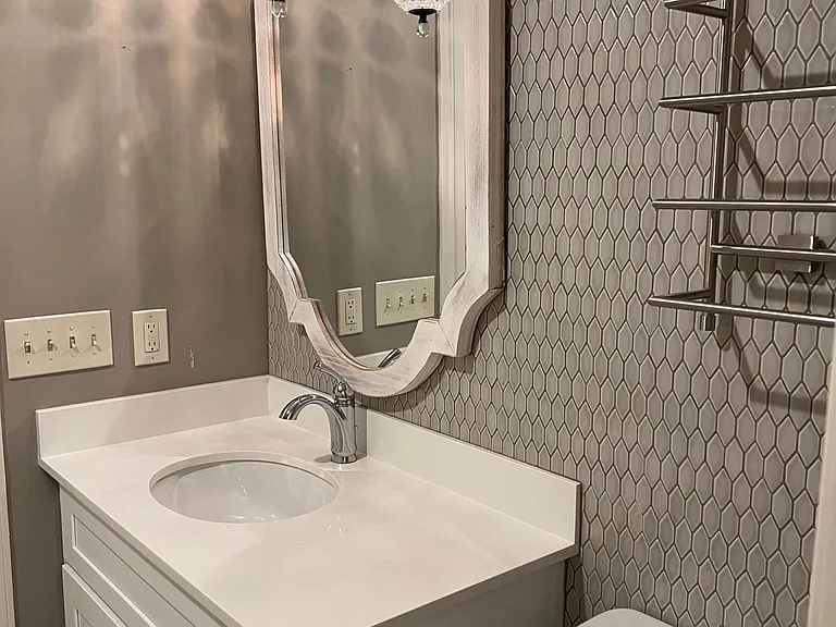 7815 Broadway St #306 — Photo 15
