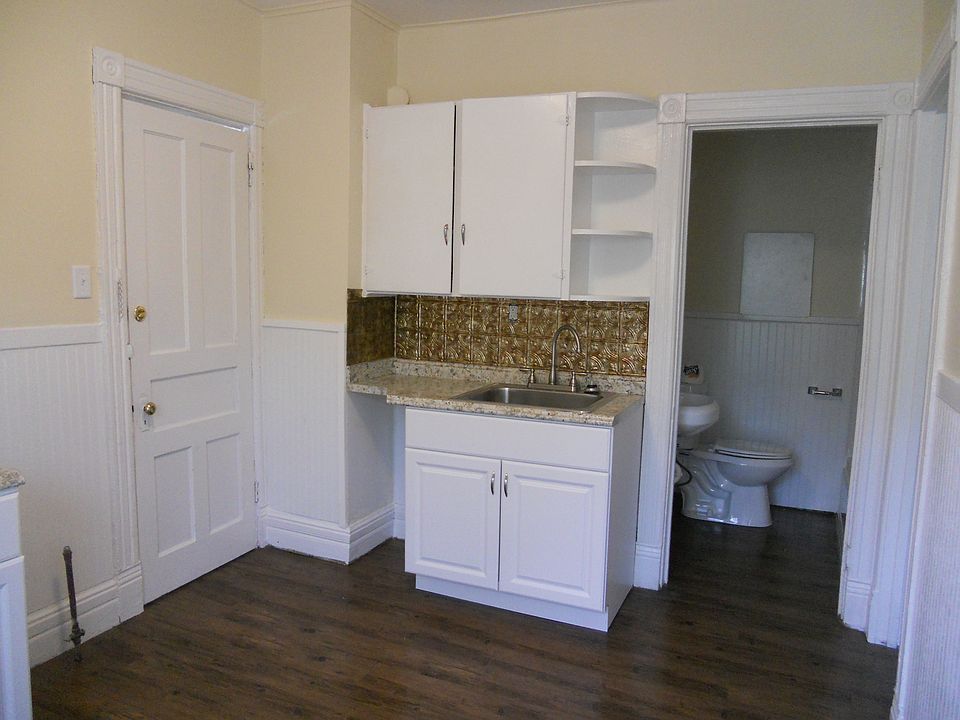1st image of 41 Parkdale Ave APT 1