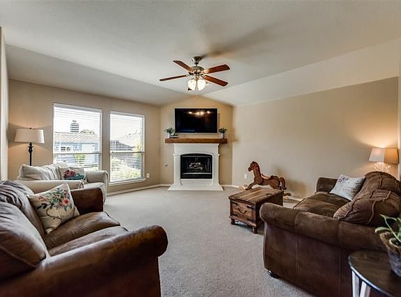 3rd image of 505 Winchester Dr