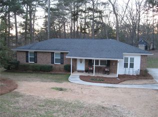 527 Eastside Dr, Dacula, GA 30019