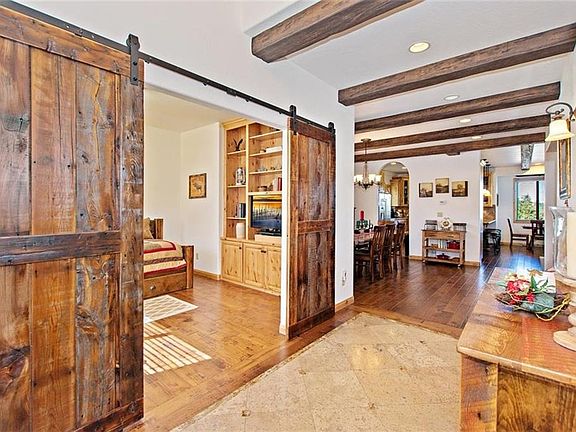3rd image of 400 Starlight Cir