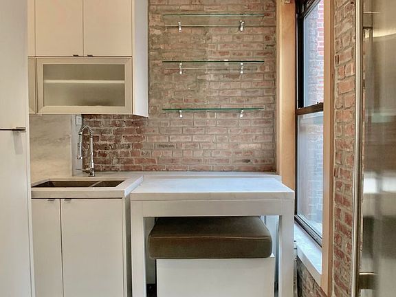 4th image of 332 W 17th St APT 5E
