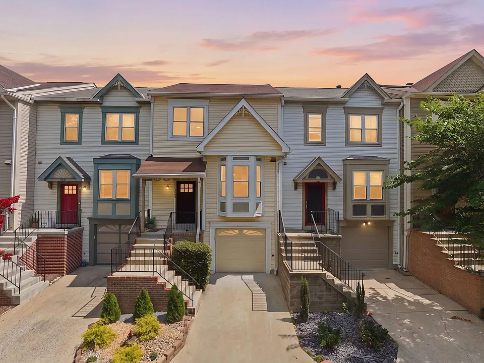 2846 Schoolhouse Cir