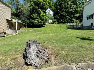 N 8th St, Martins Ferry, OH 43935