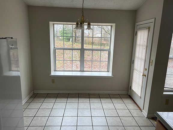 3rd image of 3853 Aria Ln