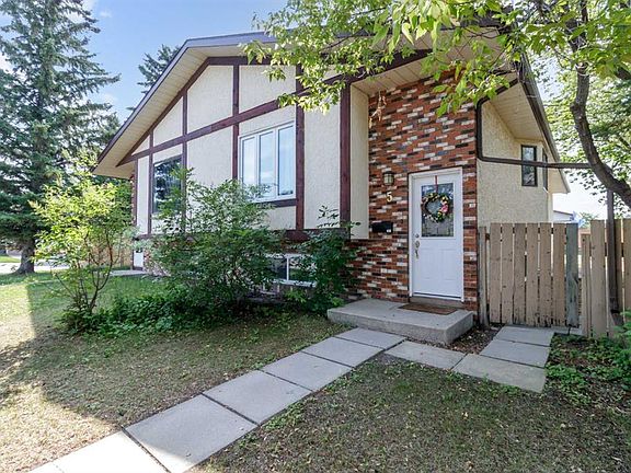 3rd image of 5 N McCullough Cres