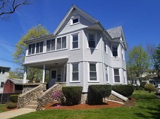 2 Rochelle St, Brockton, MA 02301