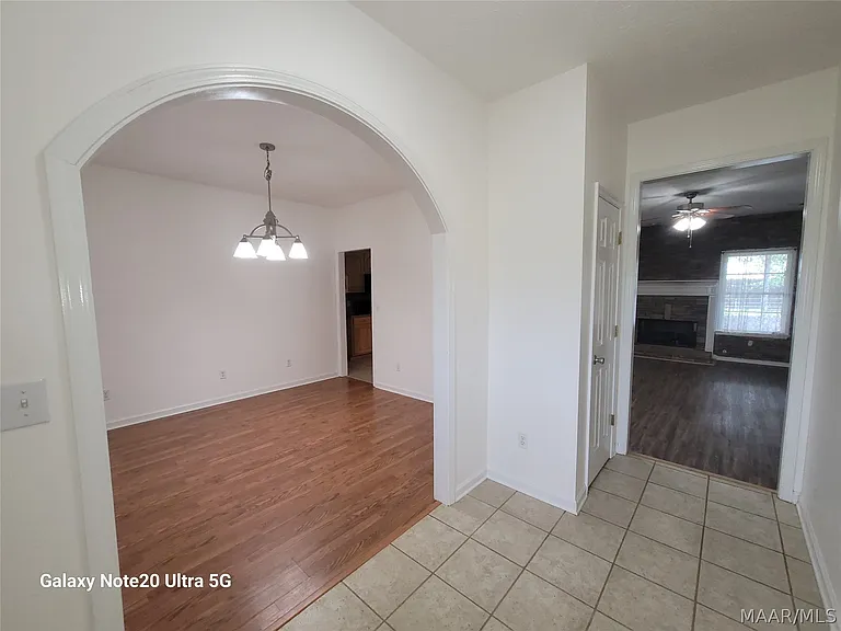 77 Groves Ln — Photo 18